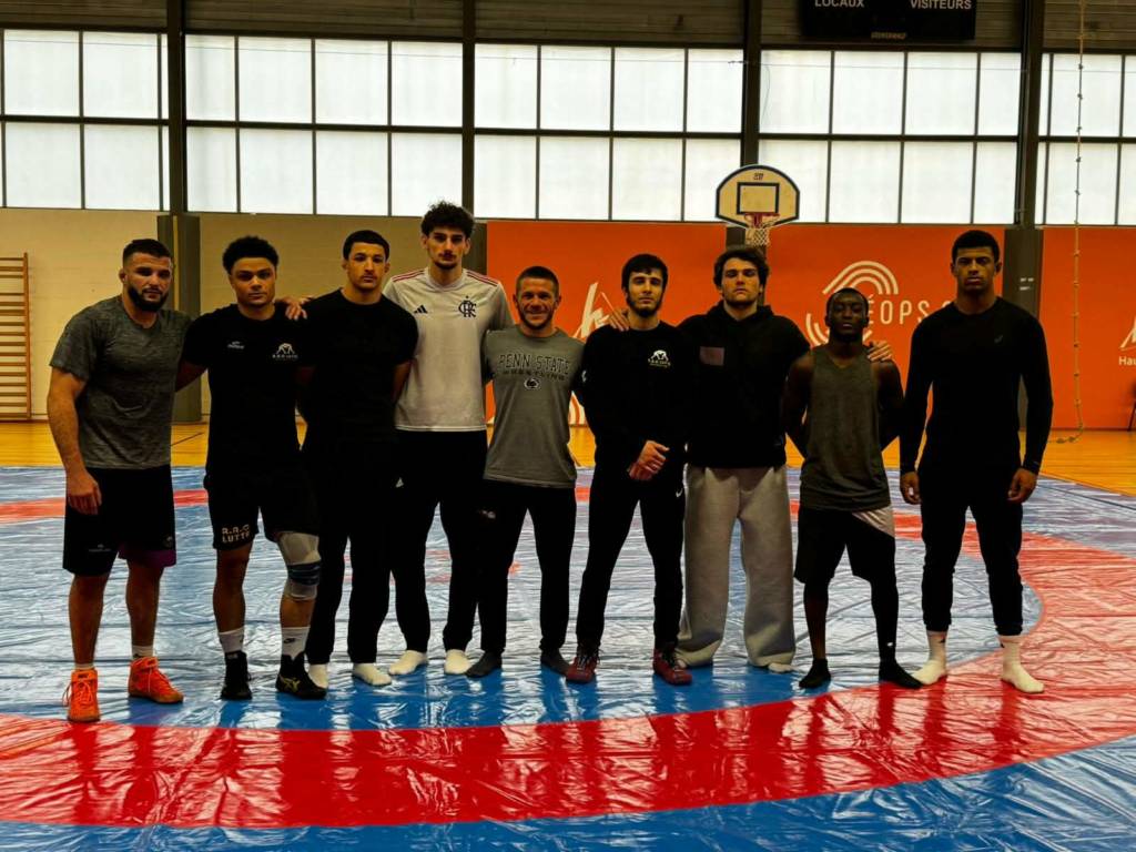 Couverture de l'album Elite Wrestling Camp